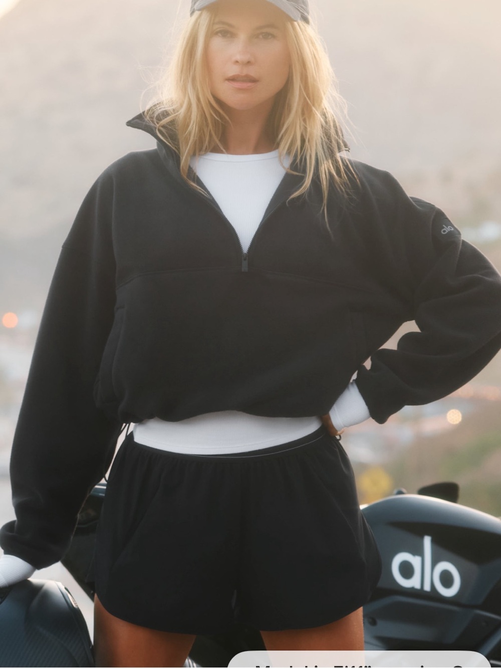 NWT ALO Yoga Polar Fleece Retreat Cover up in Black